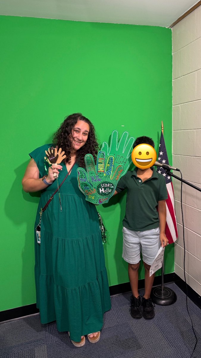MrFranklin400's tweet photo. SHOUT-OUT to @MorganWoodsES for taking part in #StartWithHelloWeek last week! “Hello,” School Counselor Carris! 💯💯💯 https://t.co/iju9CEskhu