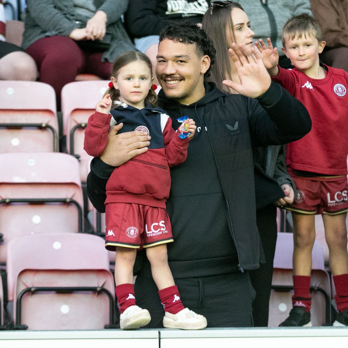 WiganWarriorsRL's tweet image. 👋 A number of First Team players and coaches are in attendance at The Brick Community Stadium tonight. 

#WWRL