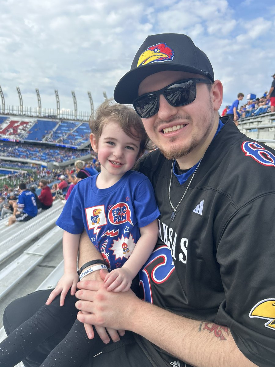 Wil__Maxwell's tweet photo. Memories for a lifetime. Thanks @BryBryStrick for the tickets so my little family could experience their first (of many) KU Football game. https://t.co/luVal1awn7