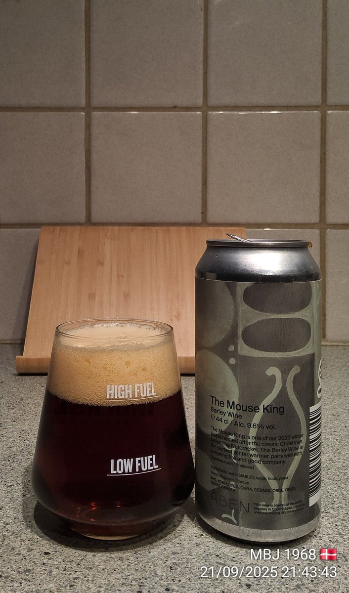 jonasen1968's tweet photo. Γ
BEN π©π°
The Mouse King π»π»π»π
Alkohol: 9,6 %
IBU:
Indehold: 440 ml.
Type: Barleywine - American
Serverings temp: 9 - 12
https://t.co/wwoHqqyOTT #aabenbryg
KΓΈbt pΓ₯: #agoodcase.dk π
https://t.co/gFuO6BSBMr
#BskyBeer https://t.co/PcCS4eJePY