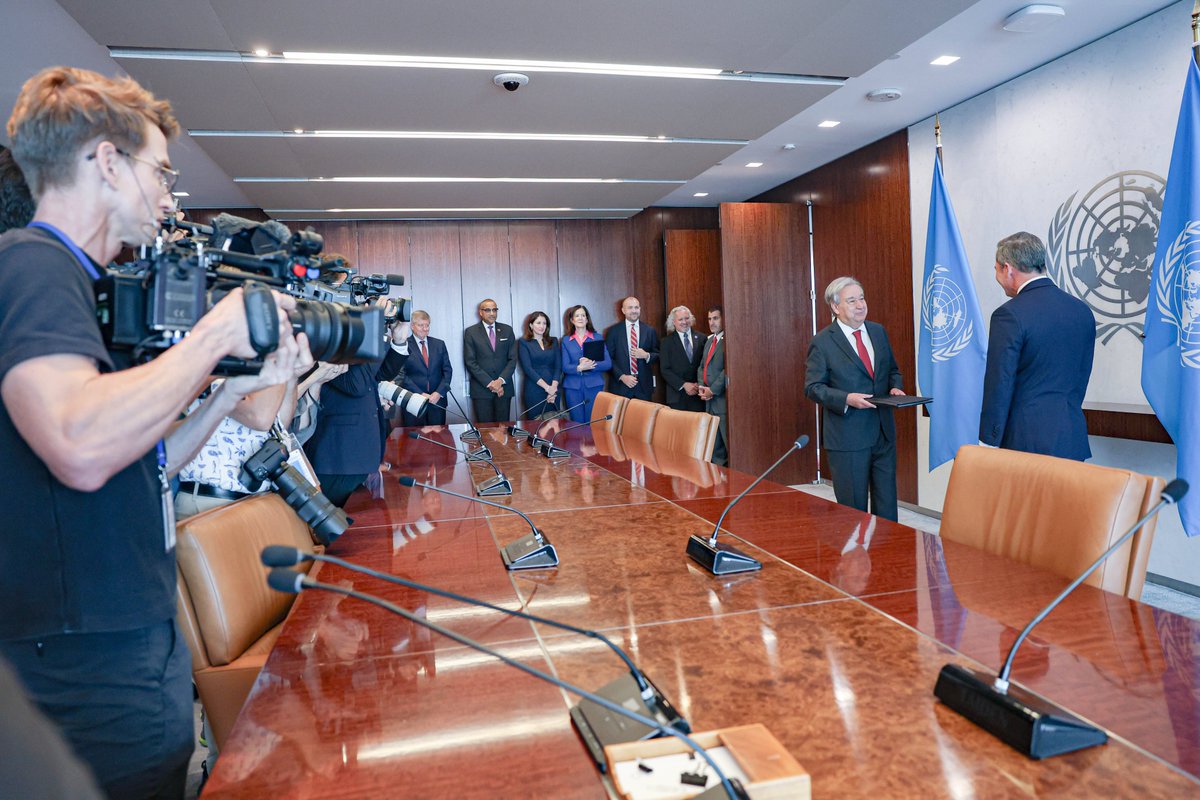 ℹ️ ANERKENNUNG PALÄSTINAS - Einordnung
 
Großbritannien, Kanada und Australien haben die Anerkennung des Staates Palästina erklärt.
 
Das war angesichts der Zusammenkünfte anlässlich des 80-jährigen Jubiläums der UN erwartet worden.
 
▶️ Es ist eigentlich selbstentlarvend, dass