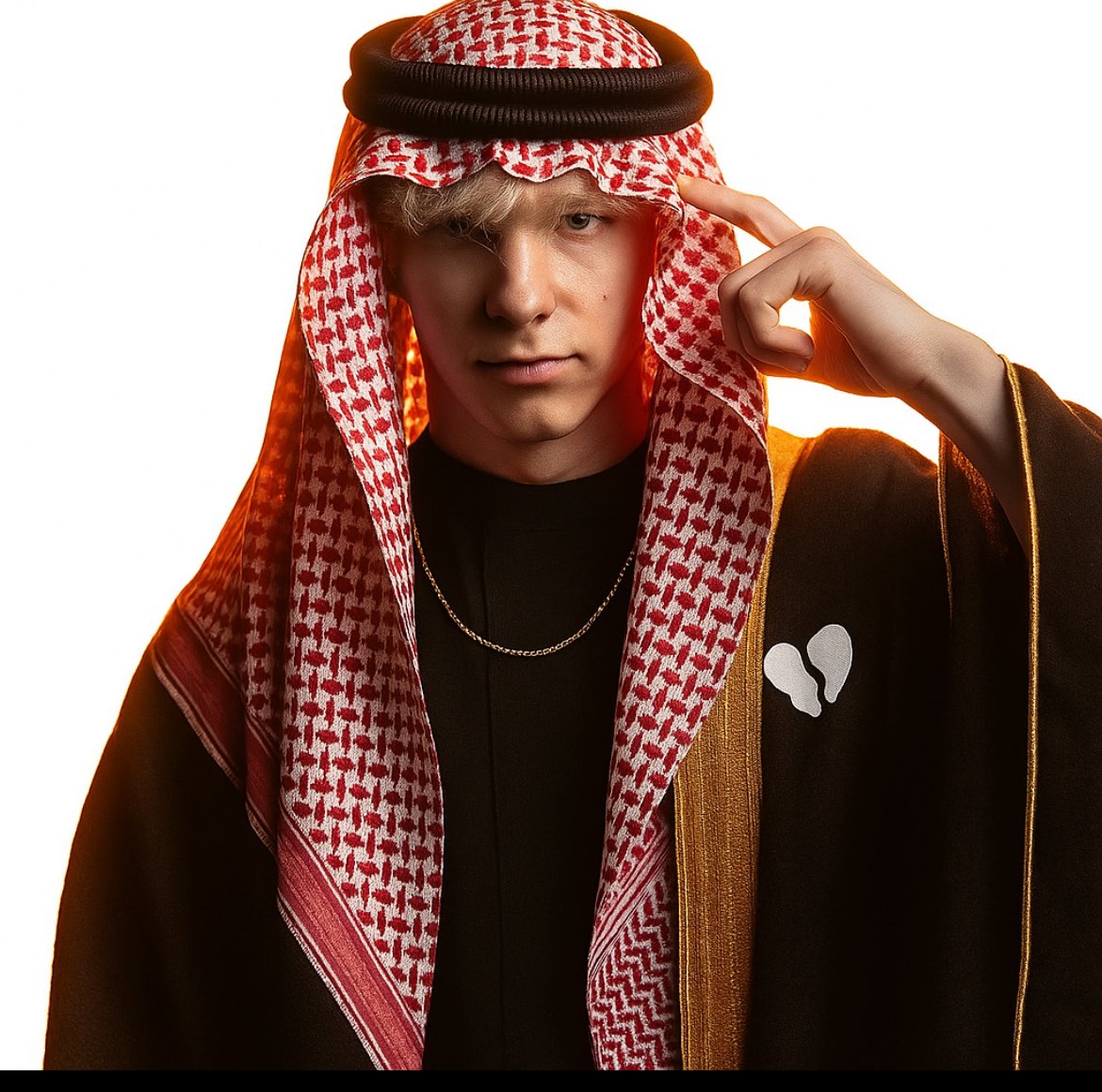 savage icon skin announcement will be on 23 September which is also the same day of Saudi national day dose this mean we’re going to have savage Saudi style 🤯🤯🤯🤯🤯🤯🤯🤯🤯