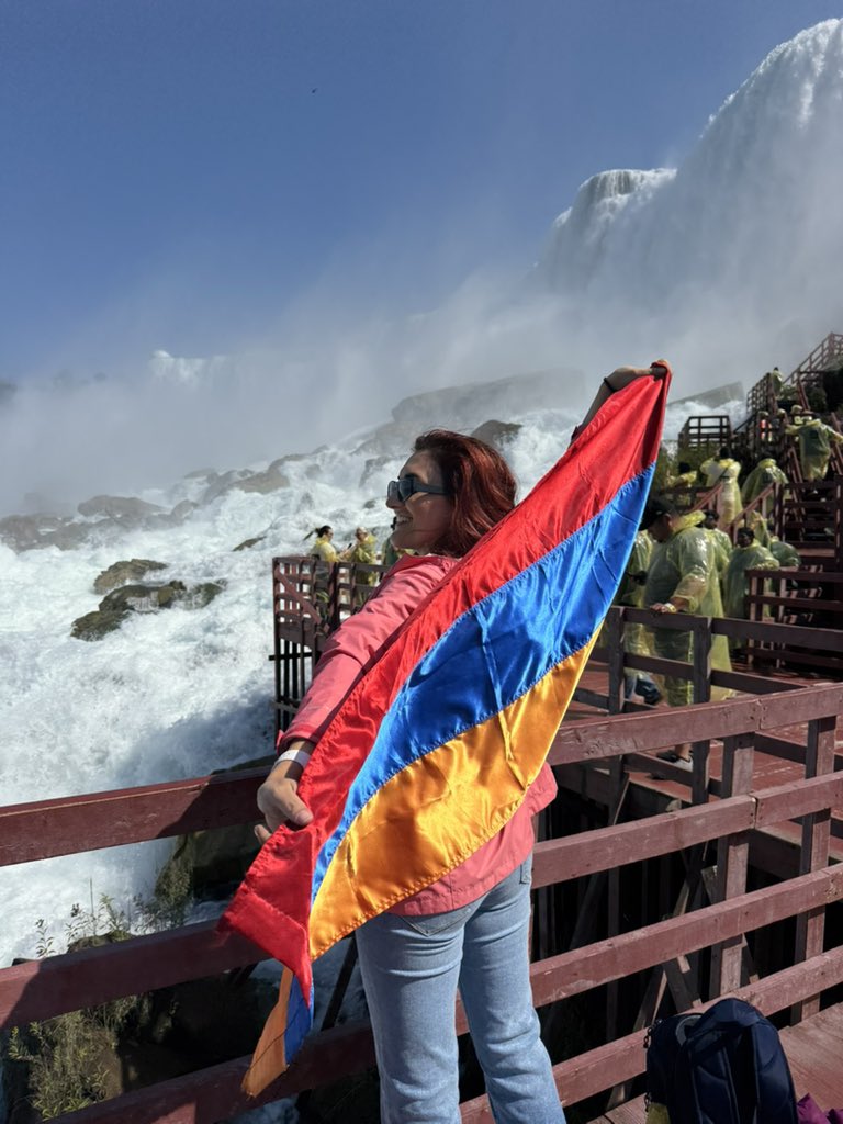 Syuzanna Avetisyan (@syuzavet) on Twitter photo Happy Independence Day🇦🇲 
Long live free and independent Armenia… Happy Independence Day🇦🇲 
Long live free and independent Armenia…