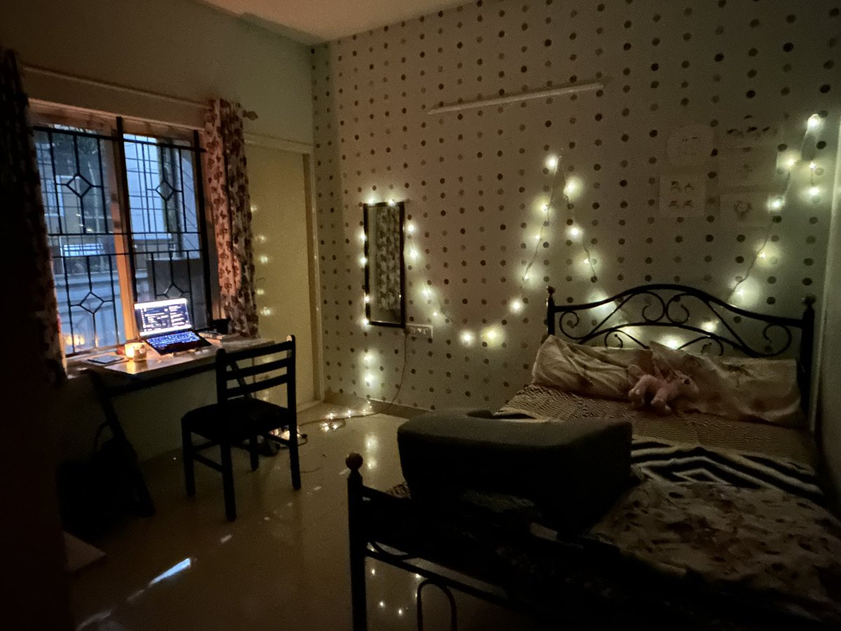 Kulfei's tweet image. my room finally! she&apos;s no longer living on a matress like a software engineer that earns 42 lpa in bangalore but like an unemployed college student that has 5 assignments due and 4 situationships but is busy practicing dance for cultural fest