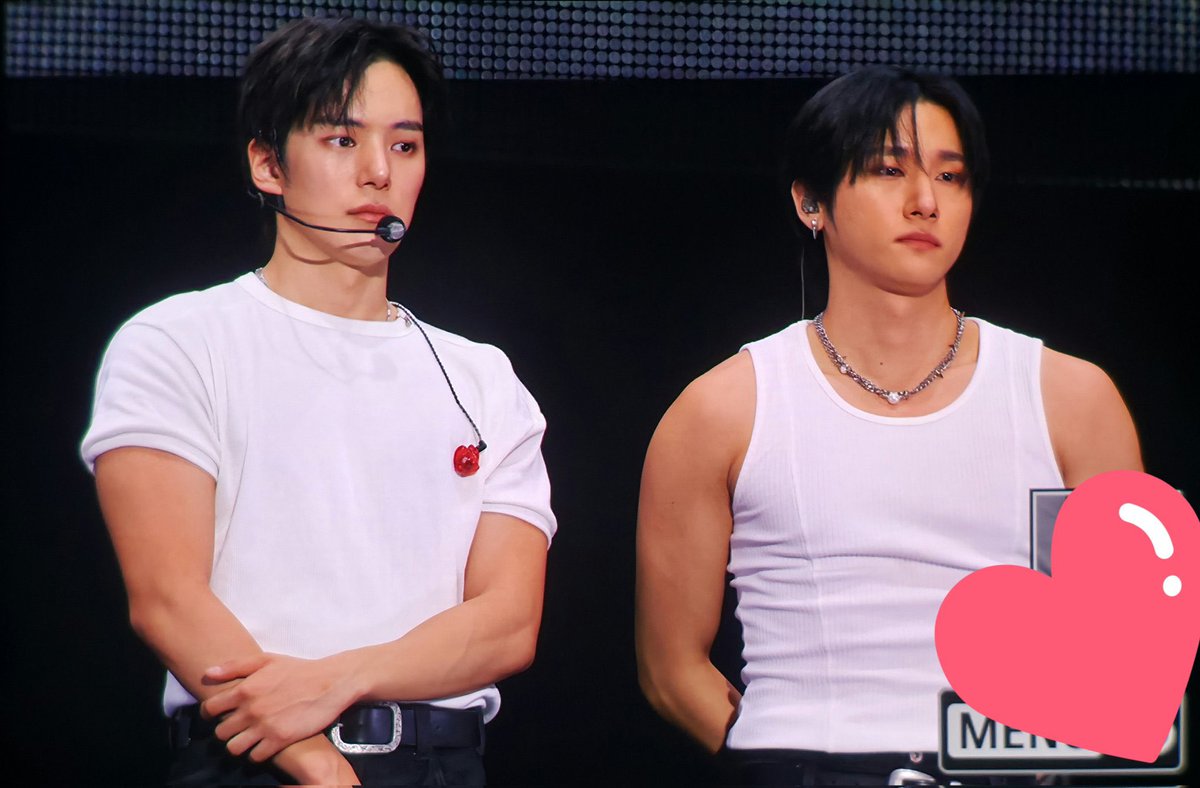 CULTHYUK's tweet image. i’m having both for dinner