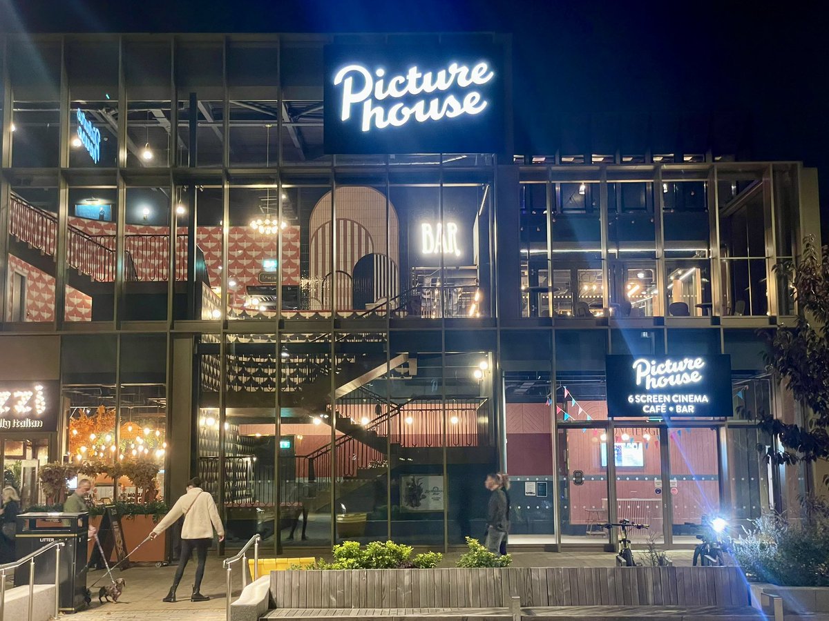 Colin Potts tweet media