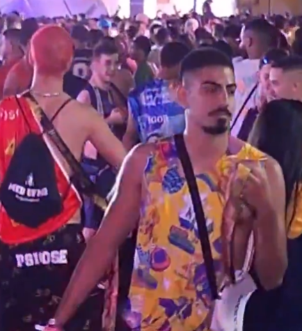 esse menino morar na resenha hoje em dia é maluquice
mundo pequeno