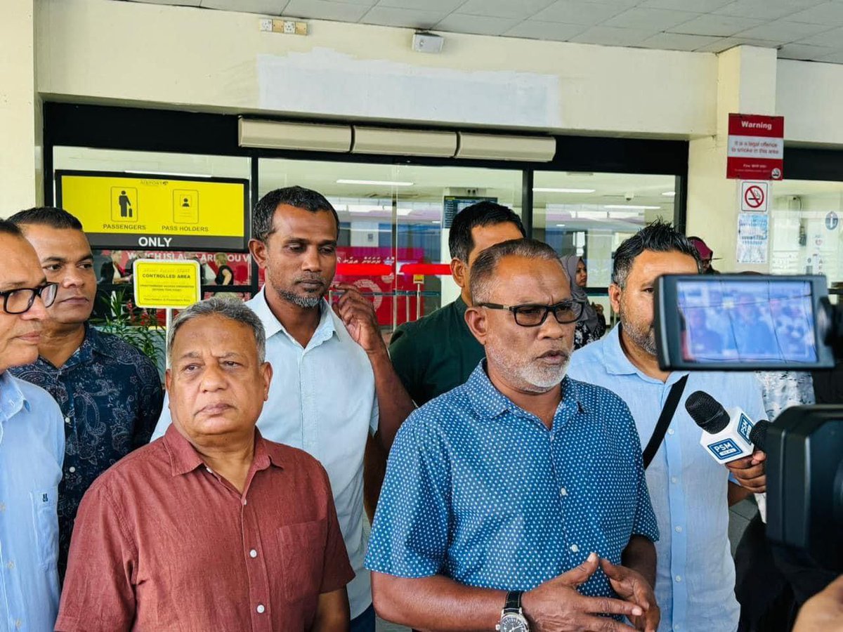 Kurusee1's tweet photo. Addu akee 1960s ga mulhi region gaves oiy emme fakkaa CITY! Miadhu Addu akee Drug ADDICTS &amp; Drug Trafficking ge DESTINATION eh! Addu Rayyithun beynumee 1960s gaves oiy fadha developed city akah Addu hedhun! @MMuizzu @voiceofaddu @MoTmv @MAAWmv @MoEDmv @AdduTourism @AdduUnited https://t.co/W6FWrXzybX
