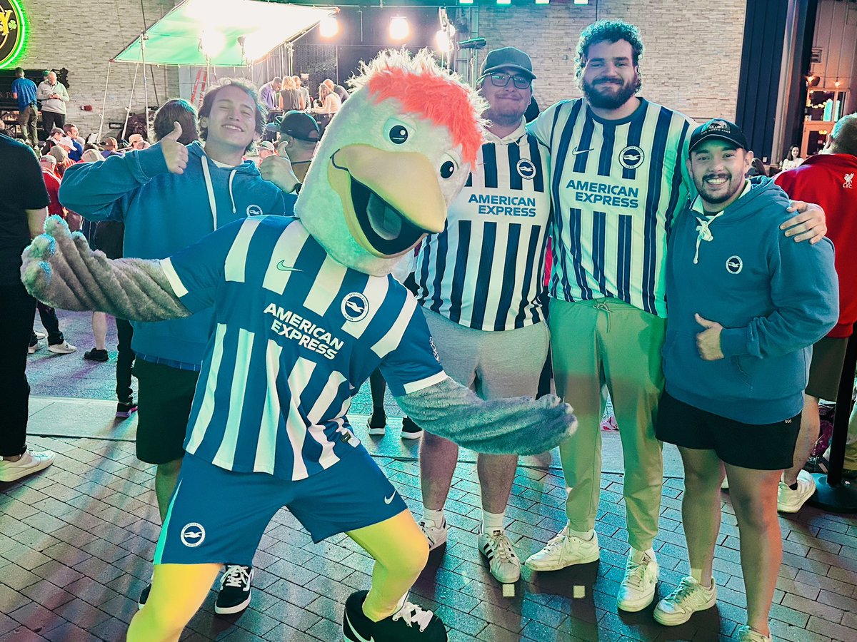 OfficialBHAFC's tweet photo. Representing the Albion at @PLinUSA’s Premier League Mornings Live event in Kansas City! 🤩🙌 https://t.co/Oe4KFNUnZW