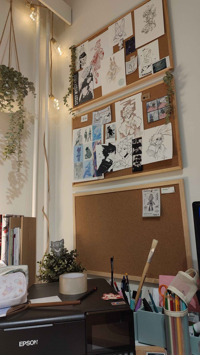 Kiserinn's tweet image. Added another board for my myss art wall