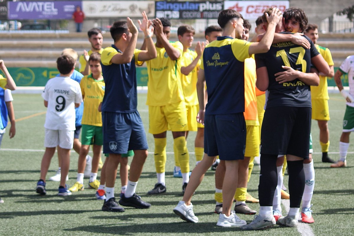 🏟️ Nos habéis dado ese último empujón para lograr una victoria que nos aporta ilusión y convencimiento de estar en el camino correcto. ¡Gracias, vinícolas!😍

¡Vamos, Montilla!💛💚

#Aficion #Montilla