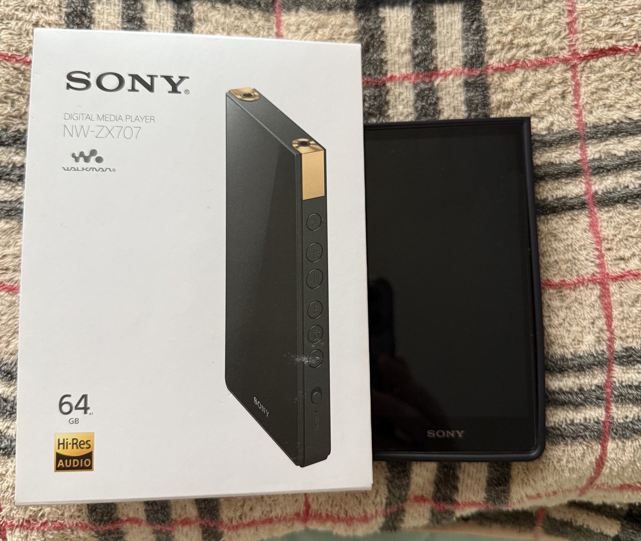 売り物ではありません 神対応】ソニーのウォークマン NW-ZX300 のバッテリー交換を申込