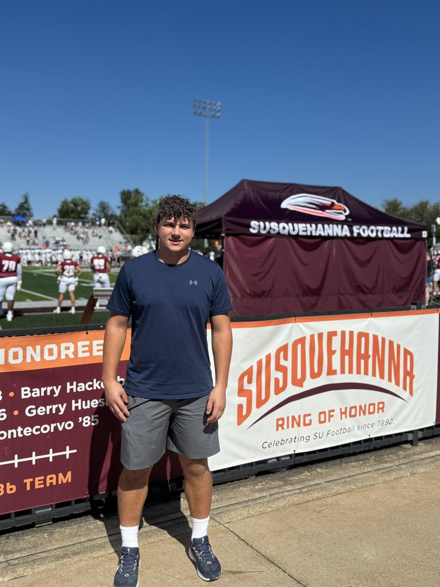 I had a great time visiting my cousin Gianna at SU and watching the River Hawks play. They had a great atmosphere and looks like a great program! Good luck to the rest of your season <a href="/SURiverHawksFB/">Susquehanna Football</a> <a href="/SUCoachPerk/">Tom Perkovich</a> <a href="/CoachMDT/">Matthew Der Torossian</a>