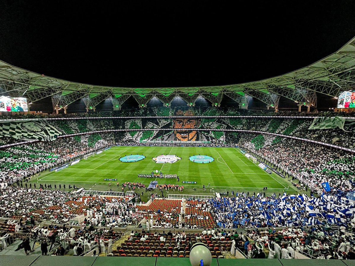 🚨Exclusive🚨 
وزير الرياضة بدأ في التواصل مع الجهات المعنية لإنهاء أزمة إذاعة مباراة الأهلي وبيراميدز بكأس الإنتركونتيننتال، ومحاولات لبثها على قناة مفتوحة أو أكثر، ليتمكن الجمهور من متابعتها، بعد تزايد الغضب الجماهيري الأهلاوي لعدم وضوح الرؤية بشأن بث المباراة "فضائياً".