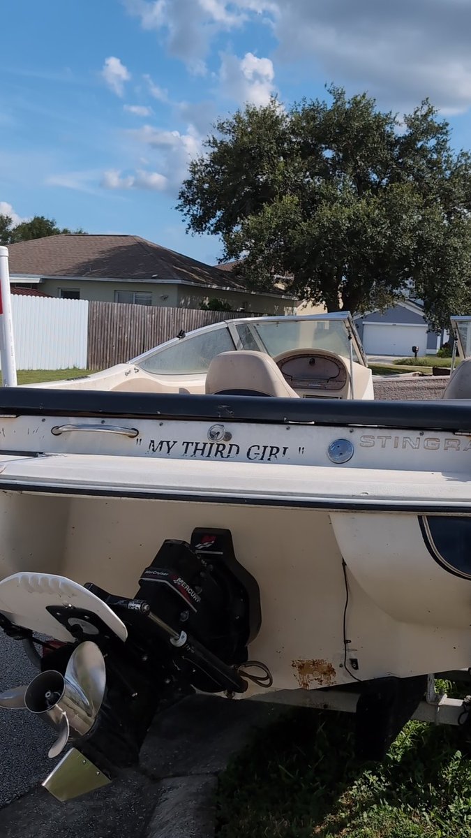 Janner87's tweet image. Odd name for a boat, I'd say. It definitely tells a story. Or multiple. #boatnames #questionablechoices #atleastitsnotunsinkable2