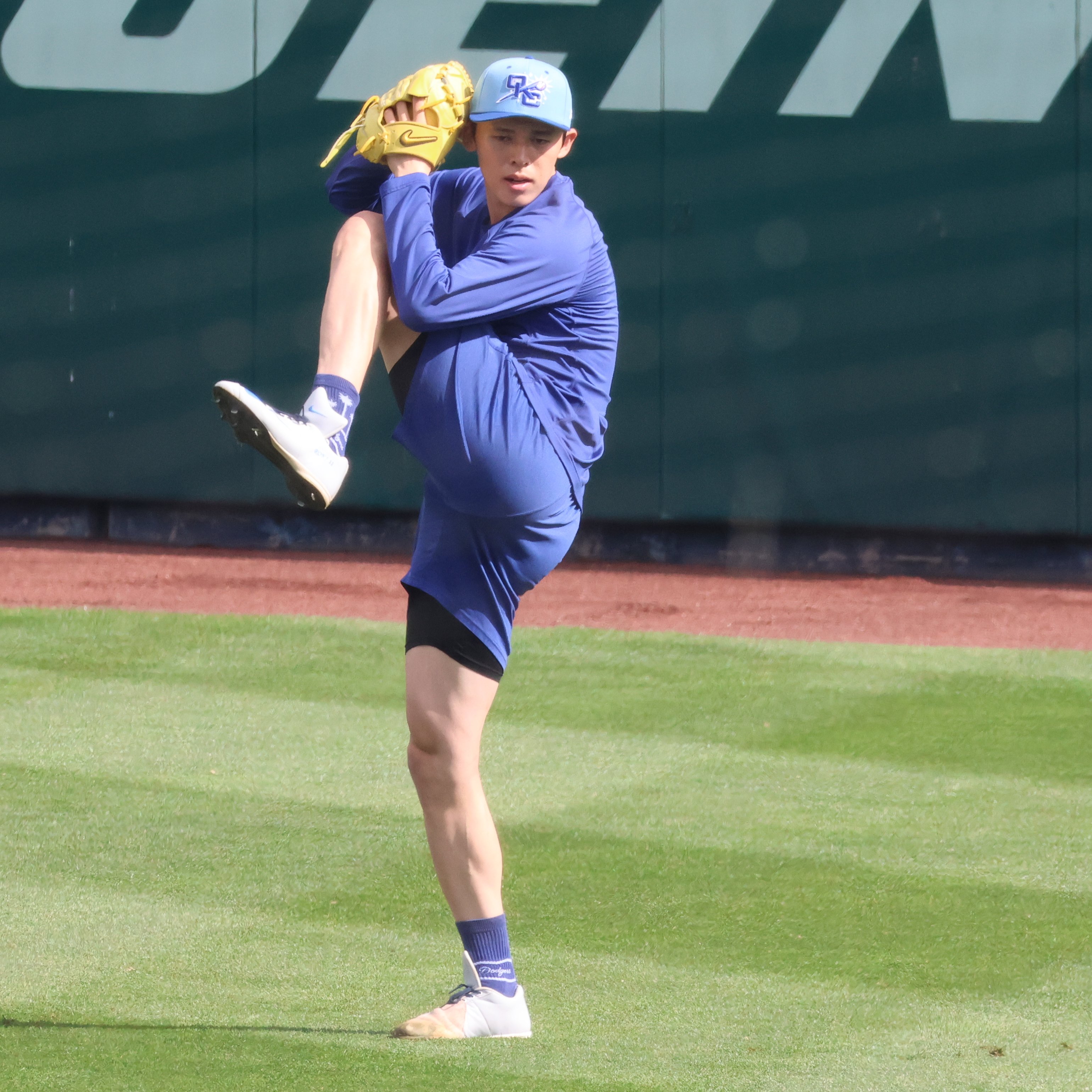特大 等身大 ダルビッシュ MLB 球団支給 本物 球場バナー 野球 スポーツ 安藤宏太 スポーツ報知MLB担当 (@hochi_andoh) / X