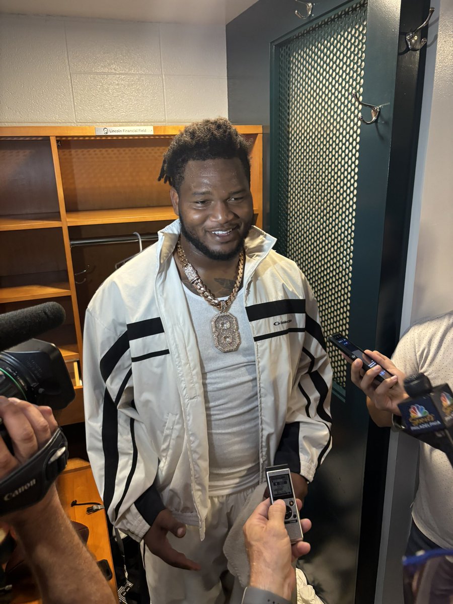 JClarkNBCS's tweet image. “That boy lit”

Jalen Carter on Jordan Davis with the second blocked field goal and taking it to the house