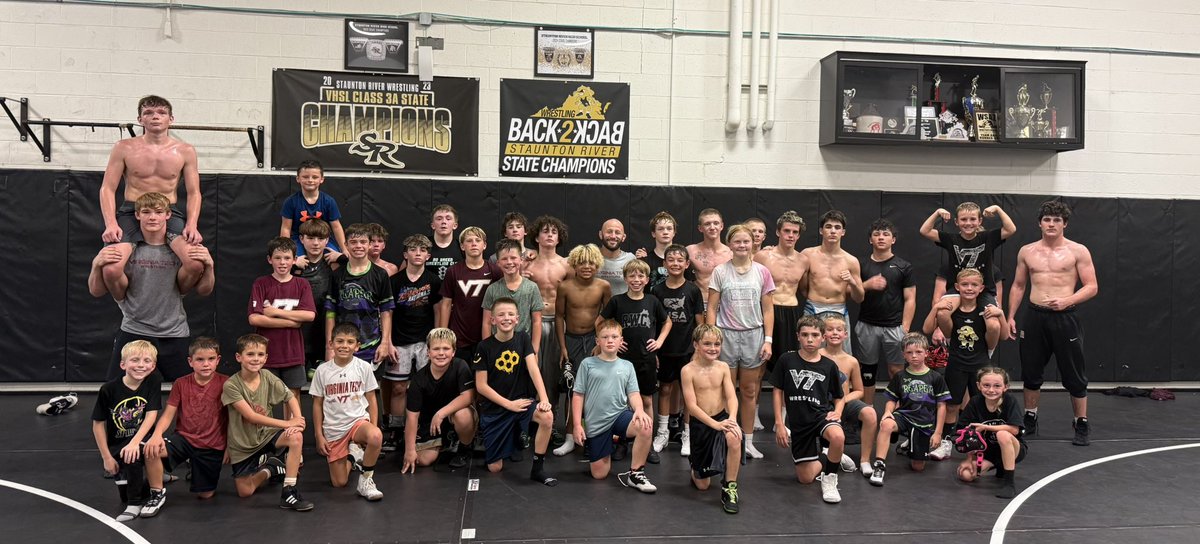 Thanks <a href="/ZachTanelli/">Zach Tanelli</a> and <a href="/HokiesWrestling/">Virginia Tech Wrestling</a> for a great clinic today!