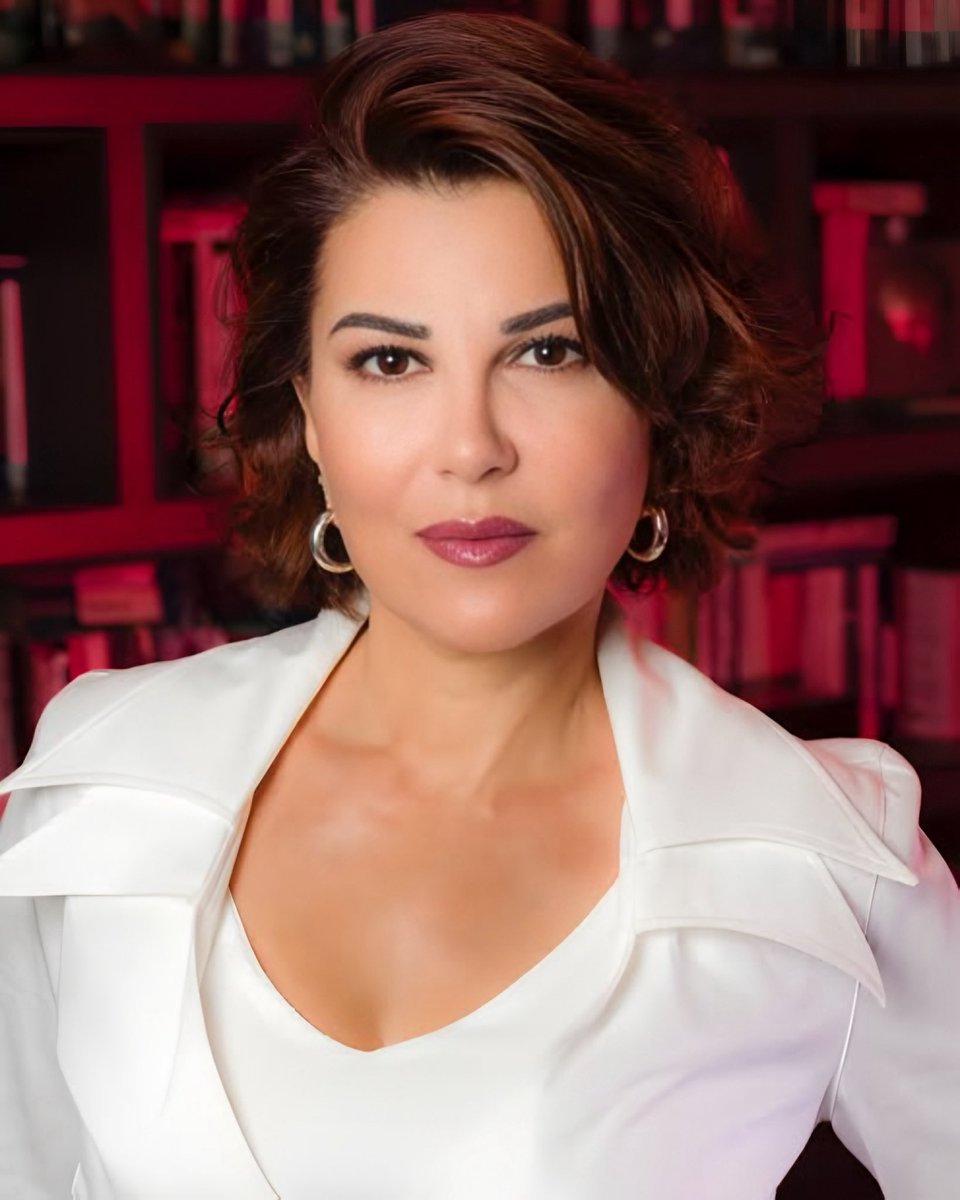 Gazeteci Sedef Kabaş: “300 Boeing uçak alacak paranız var, ama okula aç giden çocuklara bir öğün ücretsiz yemek verecek paranız yok!”