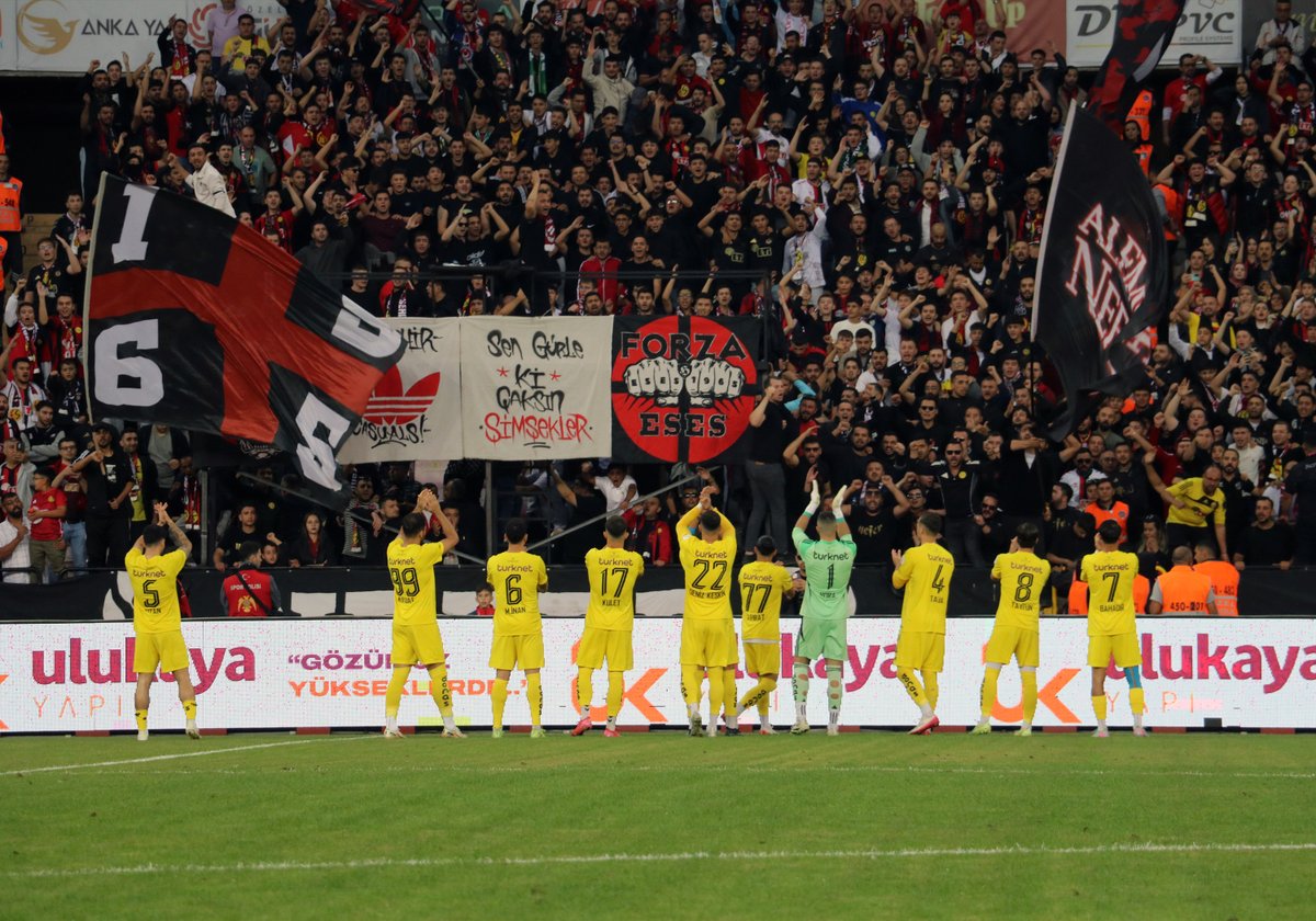İyi Geceler Büyük Eskişehirspor Taraftarı! 🖤❤️