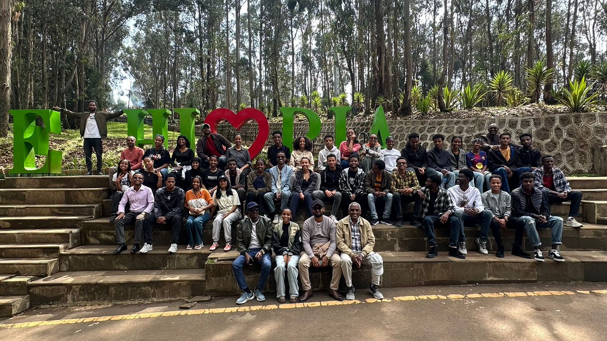 We are thrilled to share that HMA’s Class of 2025, 2nd HMA cohort to sit for the Grade 12 National Exam, achieved a 100% pass rate vs. 8.4% nationally; 81% scored 500+, an “exceptional” score - vs. 0.41% nationally HMA average score of 515 - up nearly 10% from last year!