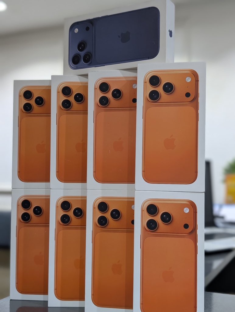 Gadget_plugg's tweet image. New 17 pro max 256gb - *N2,900,000* 
New 17 pro max 512gb - *N3,150,000*
New 17 pro max 1tb - *N3,650,000*

New iPhone air 256gb - *N2,250,000* 

New 17 pro 512gb - *N2,650,000* 
New 17 pro 256gb - *N2,450,000*
.
To order - WhatsApp or call - 07082853305