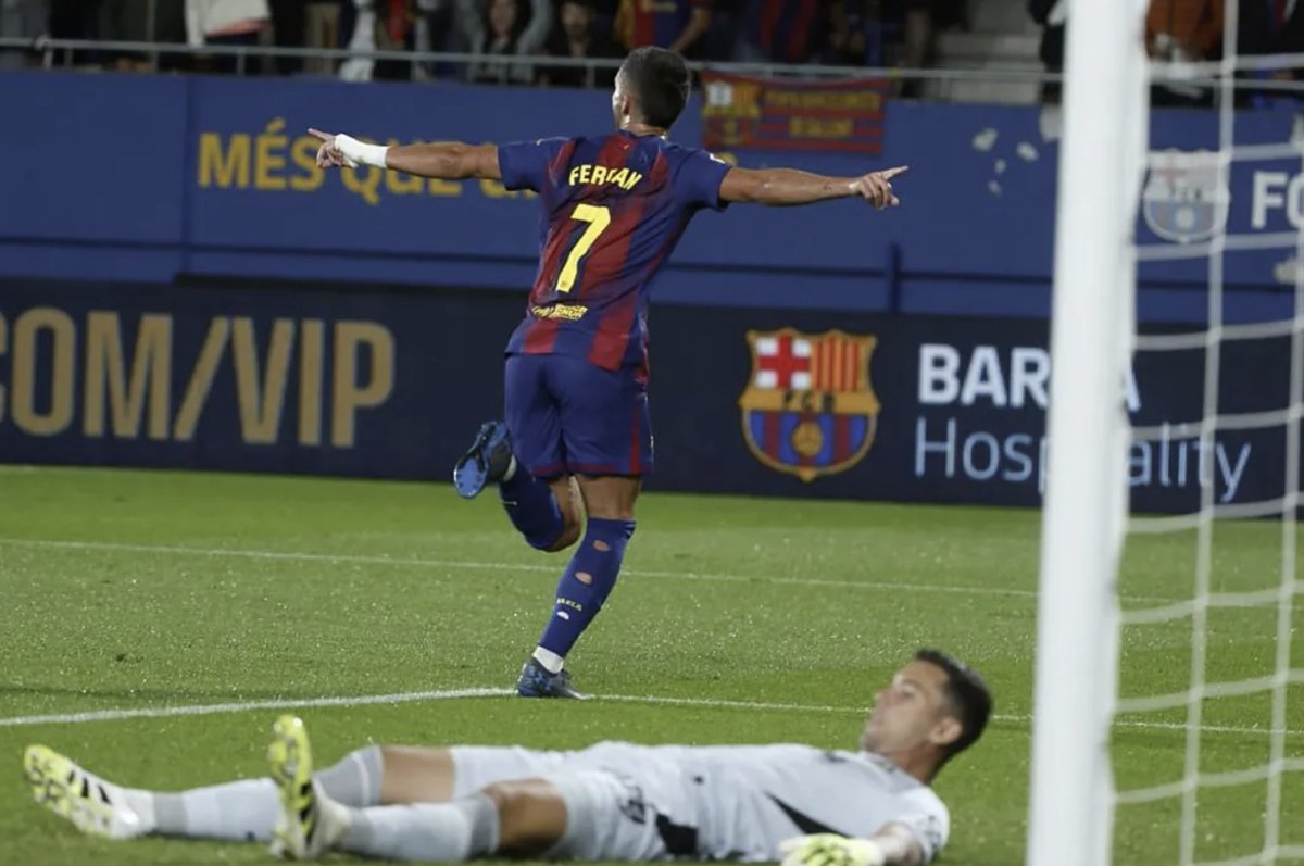 Encara no hem fet cap partit rodó aquesta temporada, però sembla que aquest Barça ja ha consolidat un llistó mínim de joc del que difícilment baixa.

Això és símptoma de maduresa i de que l'equip està creixent. Només falta veure si aconseguirem arribar als pics del curs anterior.