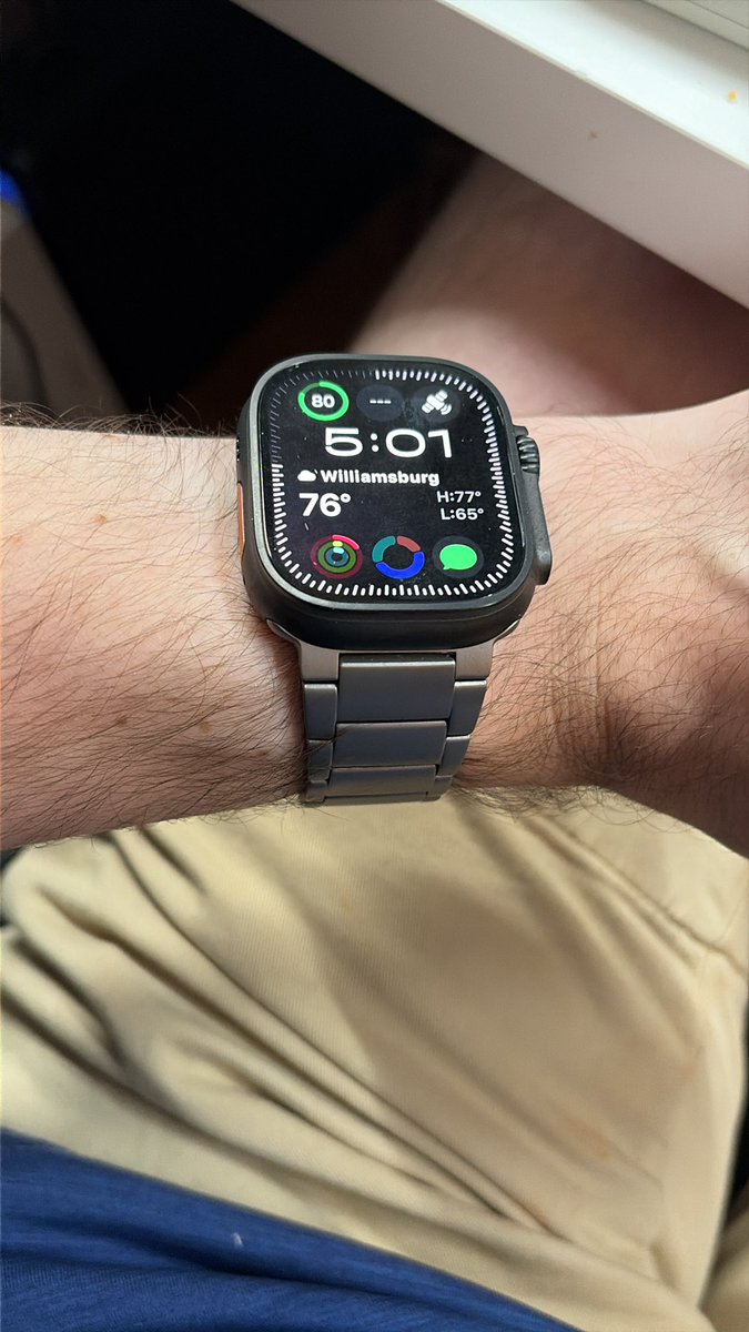 TechOutonYT's tweet image. Huge shoutout to @UltraSupply_Co for sending over some bands for the #AppleWatchUltra3 I use the natural titanium one and will now have black to match the new watch! collabs.shop/iezskf