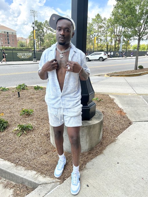 Watch Tooké 🍱's leaked NSFW photo on TwXstars