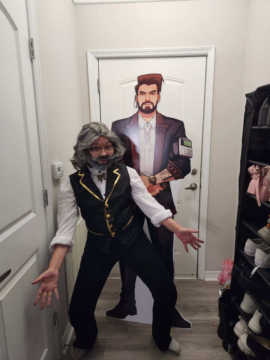 delisamples's tweet photo. My Keith cosplay is almost done 🗝
Dorian is there for emotional support
#dateeverythinggame #dateeverythingcosplay #dateeverything #dateeverythingkeith @DateEverything https://t.co/KvOAY0jXey