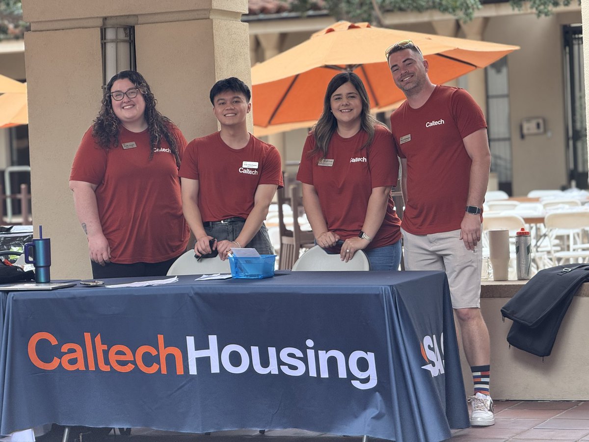Caltech's tweet image. The first day of class is just around the corner, so today we welcomed our newest Techers to campus! 

From housing to student life, our community showed up to help guide these future leaders of research toward the start of their next journey. 

#Fall2025 #Caltech #FutureOfSTEM