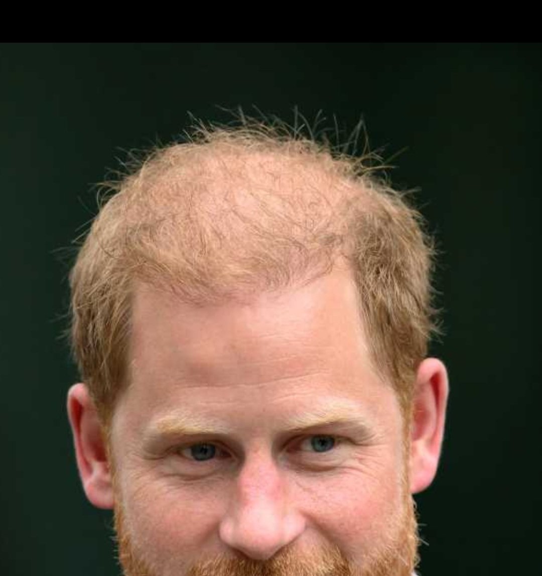 seahorsekitty's tweet image. I LOVE that King Charles held true to Queen Elizabeth&apos;s decision... NO Part time Royals !!! 
Sorry #PrinceHarry.  #MeghanMarkle can NOT influence the #monarchy 🏴󠁧󠁢󠁥󠁮󠁧󠁿👑 Look at his hair ... #Karma for trashing #PrinceWilliam &apos;s hair !! #RoyalFamily #England #TheSpare