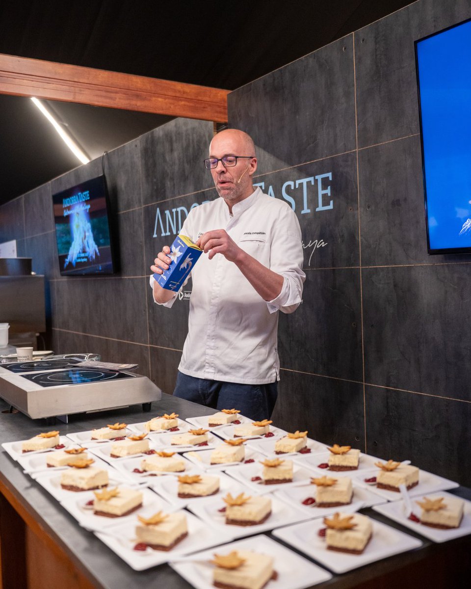 #AndorraTaste 
Showcooking. La pastisseria: patrimoni cultural
Alexis Estopiñán, Youcakes by Estopiñan
#visitandorra #andorra <a href="/andorraworld_ad/">AndorraWorld - Andorra Turisme</a>  <a href="/comuee/">Escaldes-Engordany</a>