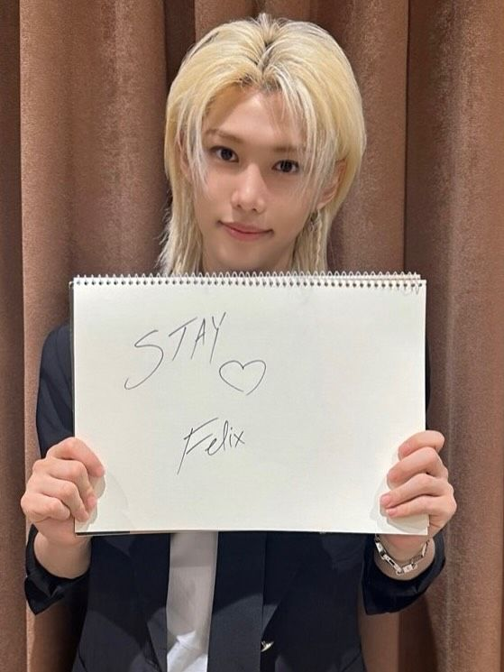 Rand 🖤. tweet media