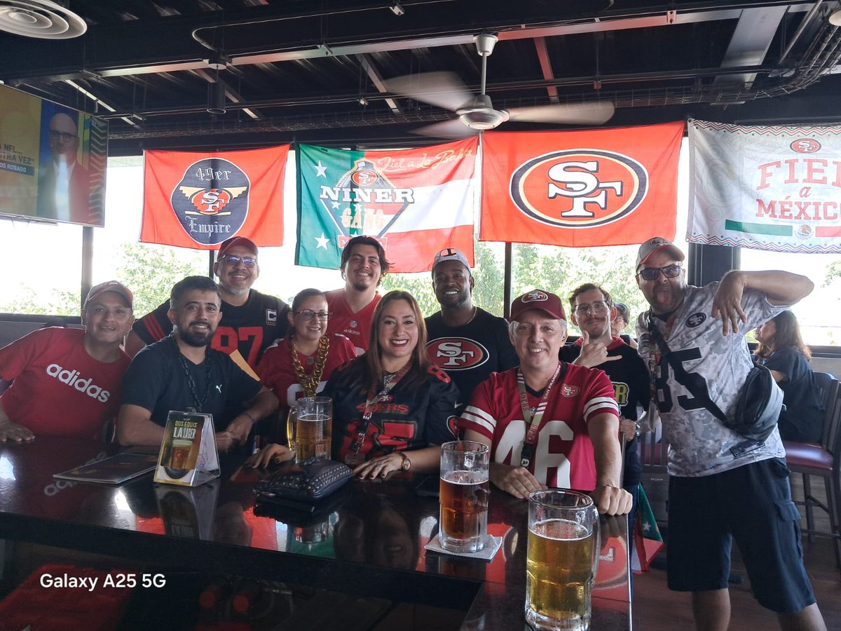 #foximpactonfl  Saludos desde Mérida Yucatán la Niners Gang Mérida viendo el juego