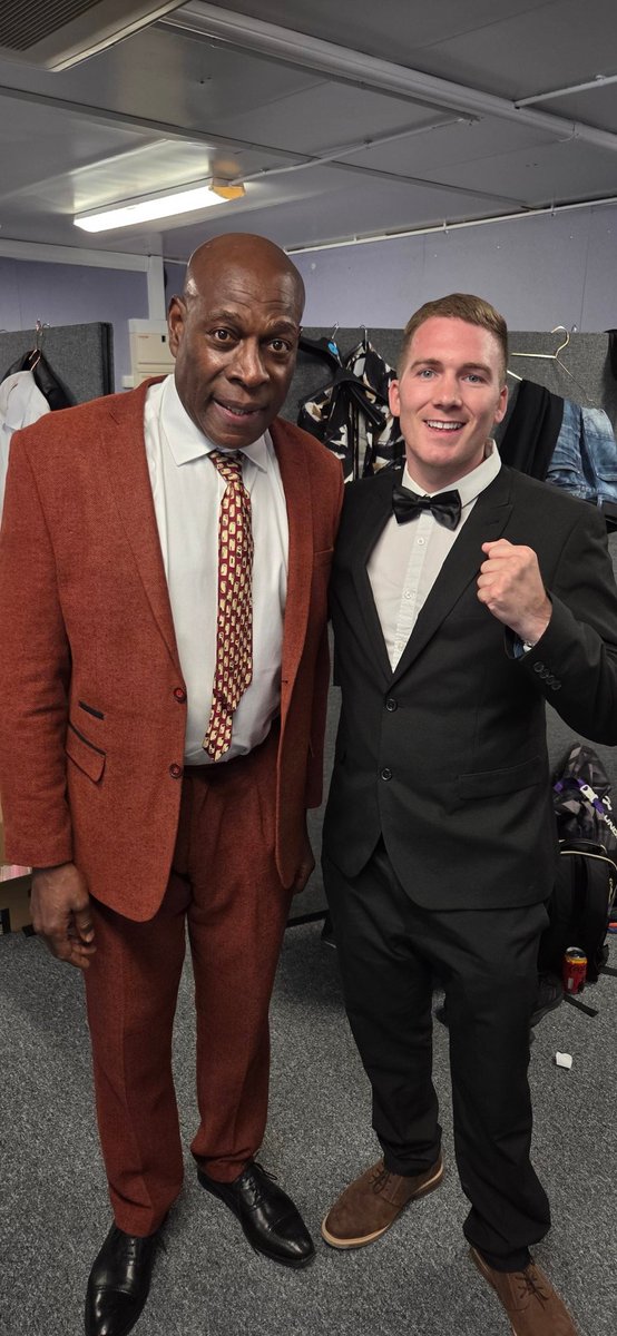 nickblackwell02's tweet image. Great to see @frankbrunoboxer at Michael Watsons Film Production 🎥🥊🥊🎬 @Mwatson_box
#frankbruno #boxing #michaelwatson #film