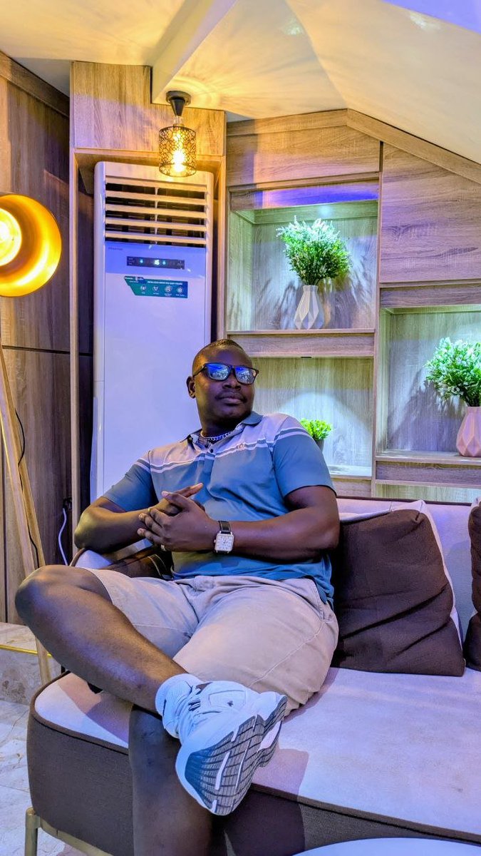 Big Dream, Bold Step: Heading to #TOKEN2049 Singapore 

This September, the global Web3 stage lights up in Singapore 🇸🇬 and I’m set on being there.

I don’t have funding yet, but I do have the drive, skills, and network to make an impact.

 ⇛ Here’s my pitch to Web3 brands ☟