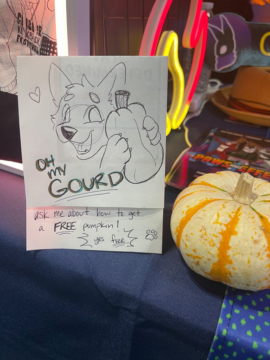 Still at AFC!? Come to the critter kick back booth and ask about how to get a FREE pumpkin! ✨💜
#AFC #AnotherFurryCon