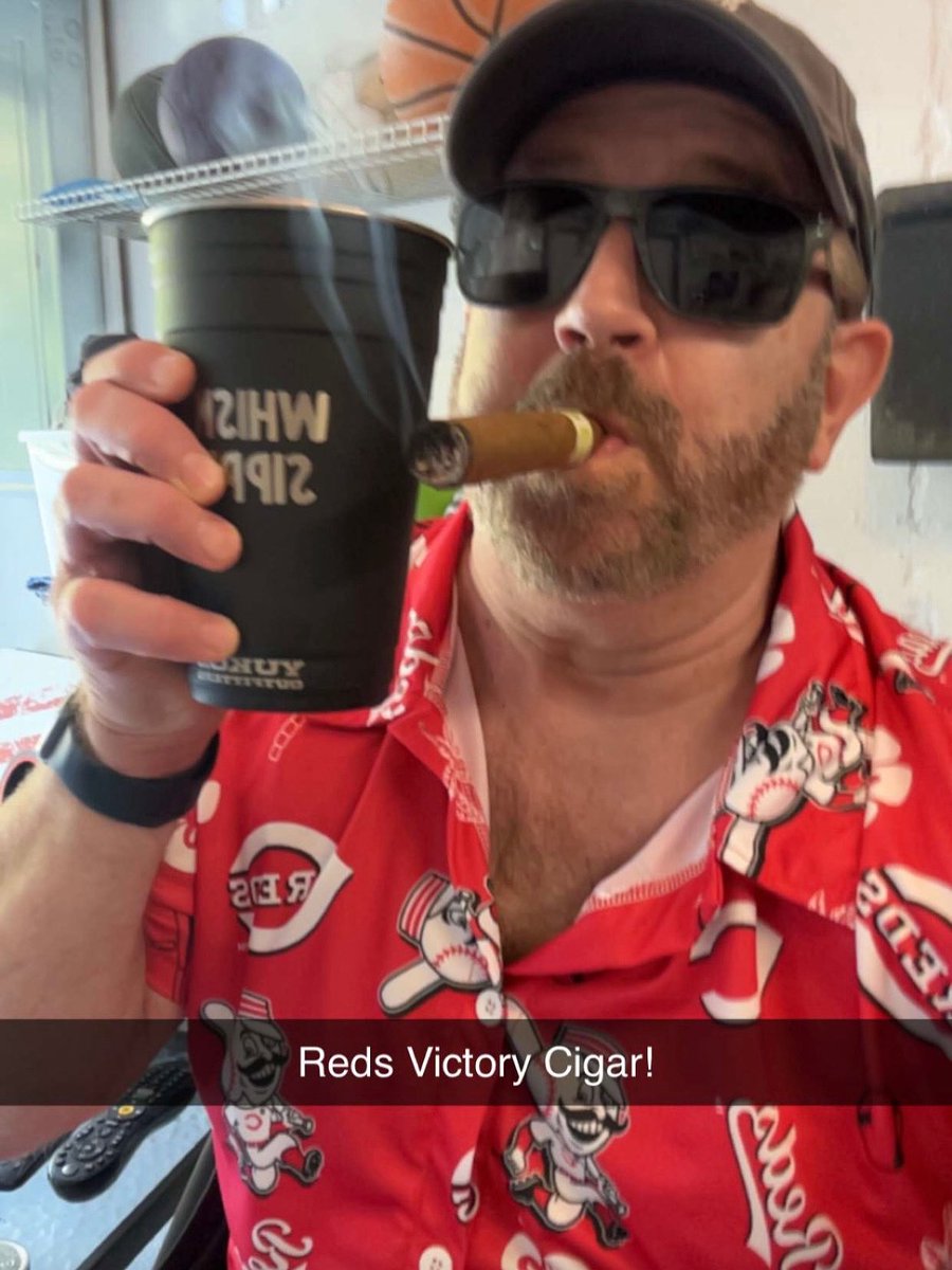 The <a href="/Reds/">Cincinnati Reds</a> have won 5 straight, including a four game sweep of the Cubs! They are now tied with the Mets for the final NL Wildcard Playoff spot and own the tiebreaker with them! 6 games to go! #GoReds! <a href="/B105country/">B-105 Cincinnati</a> <a href="/BigDaveB105/">Big Dave</a>