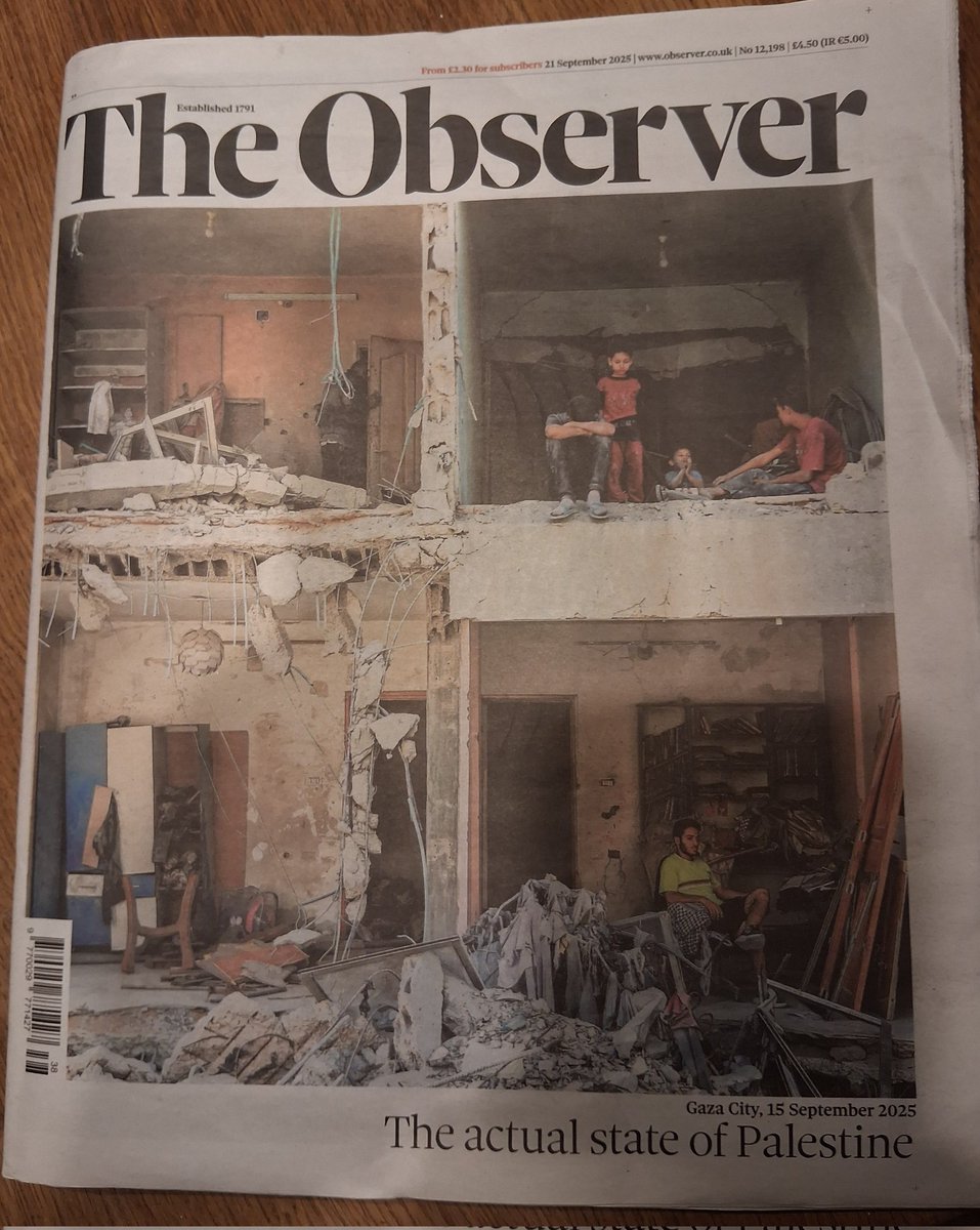 paulhudson1963's tweet image. Memorable @ObserverUK front page. Sunday newspaper journalism at its best. #palestine #newspapers #journalism