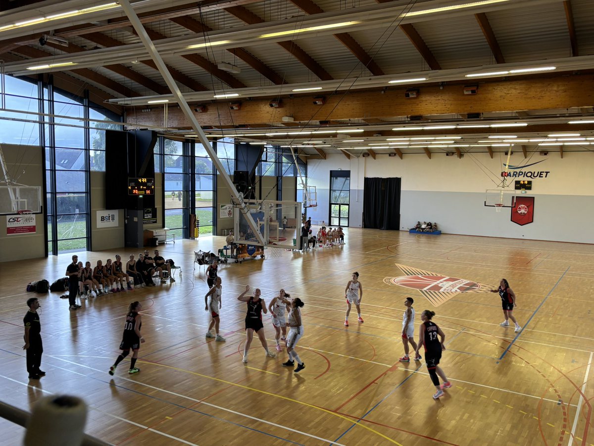 🔙 Retour sur le week-end :
🎉 Fête de la rentrée à #Carpiquet avec le groupe Atomic Cocktail, un vrai succès !
🌍 Visite de la Foire internationale de #Caen et son expo sur le millénaire de la ville.
🏀 1er match de Pré-Nat féminine : Carpiquet s’impose 62-35 face à #Bayeux ! 👏