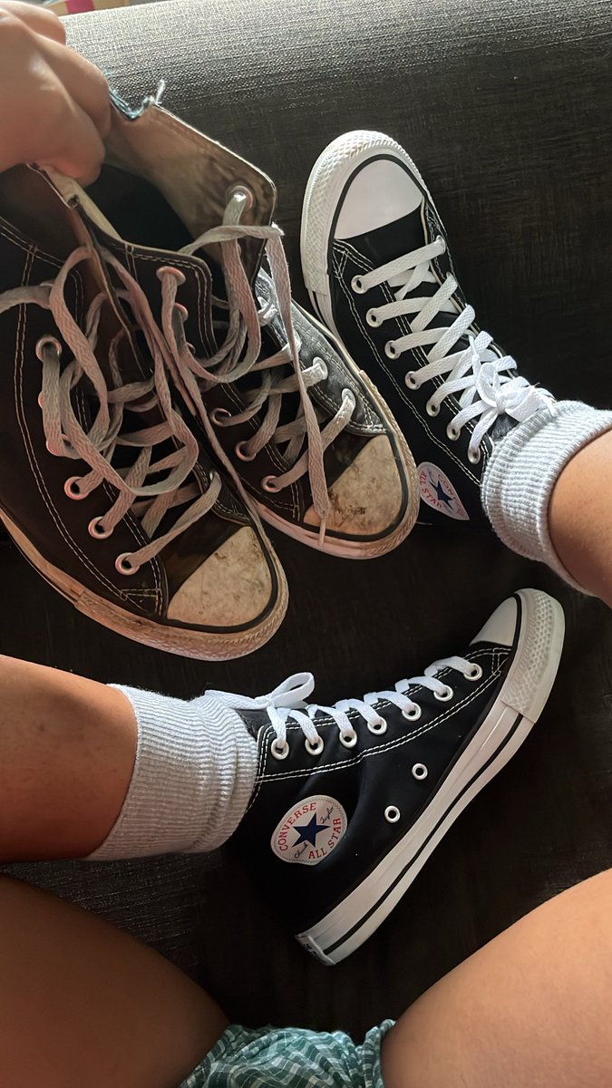 spoilprncss's tweet image. lick. them. clean.