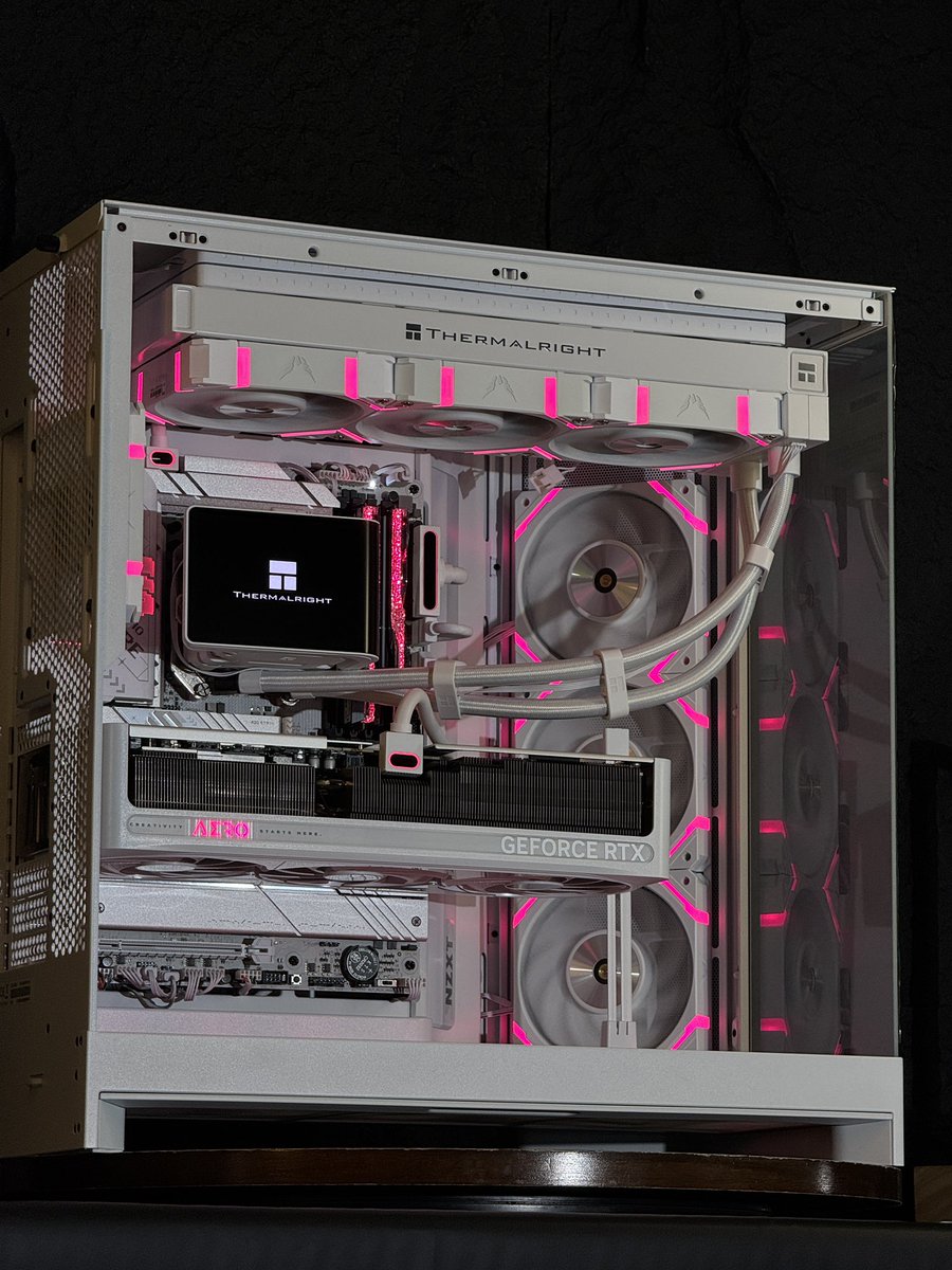 bit0th's tweet image. الله يبارك له من التجميعات المتجر 🫡 

السعر : 11,665 
شامل ضمان حقيقي وصيانة المتجر سنة مجاناً 

من التجميعات المتجر @Bitbybitpc 

GIGABYTE RTX5070TI AERO
RYZEN 7 9800X3D
ASUS ROG STRIX X870-A  
G.SKILL ROYAL 32GB 6000MHZ CL28
T500 2TB 7400MB
TR WONDER VISION 360MM 
XPG CORE II…