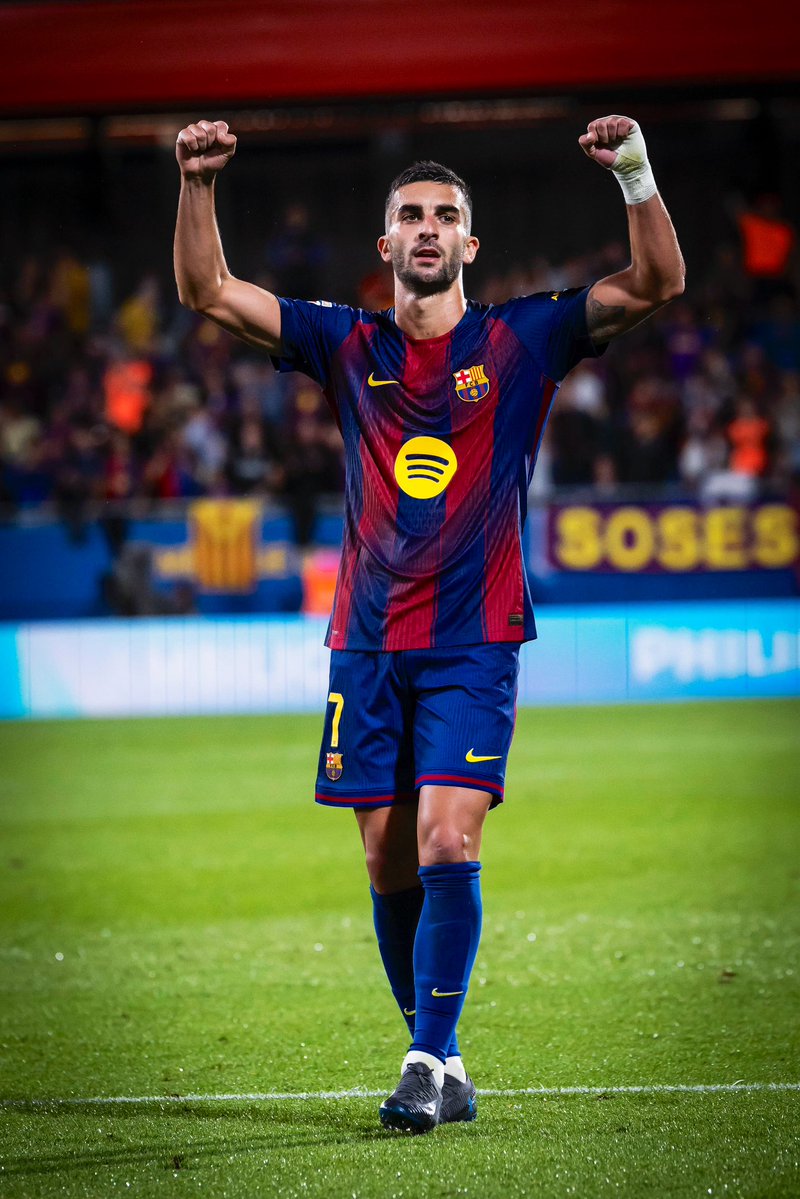 FerranTorres20's tweet image. Dos más para la colección 🦈🦈