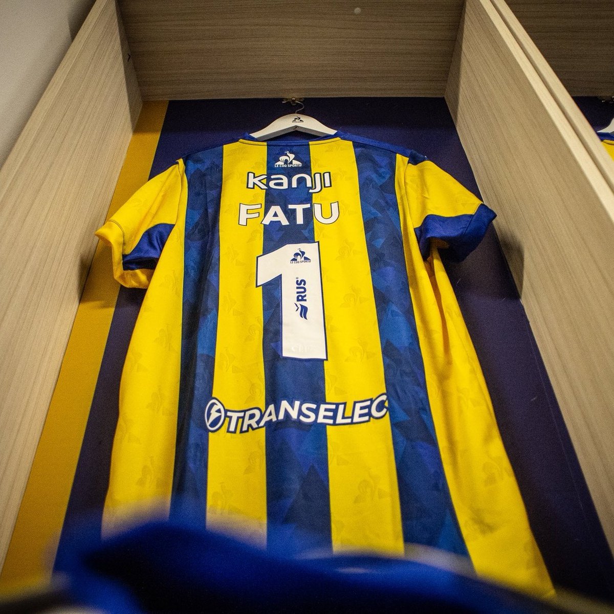 🟡🔵 Fatura Brown vuelve a disputar un partido oficial con la camiseta titular de Rosario Central.