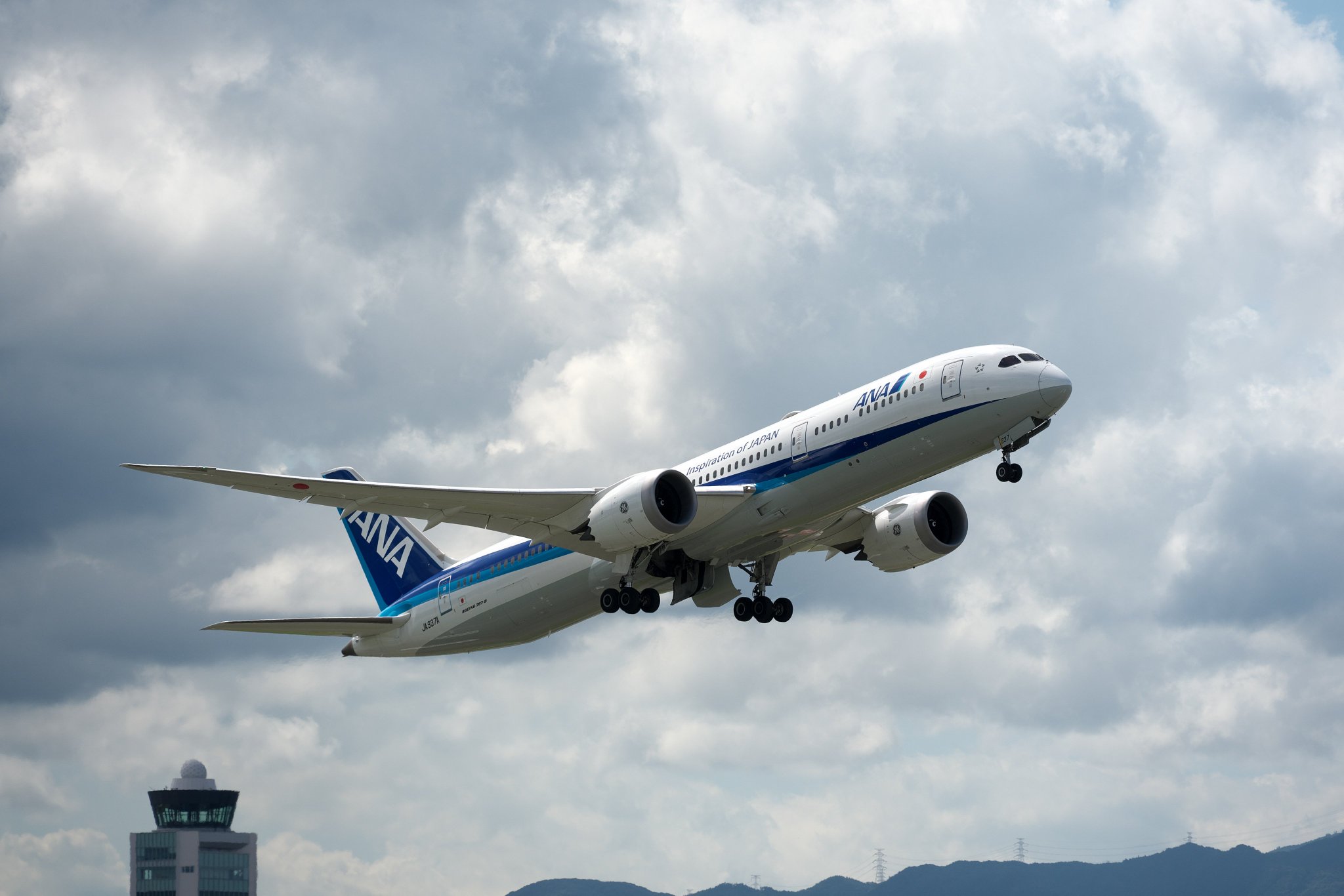 金曜発送　日曜午前着指定　anaさん専用 ANAオリジナル＞Champion for ANA 777デザイン ショートスリーブ