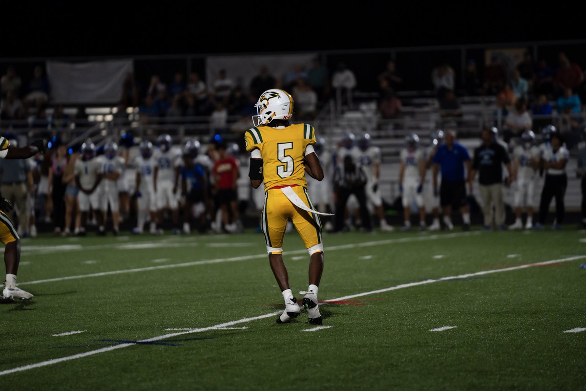 First 3 games 
- 30/52 
- 418 yards // 3 tds 

hudl.com/v/2SkZvx