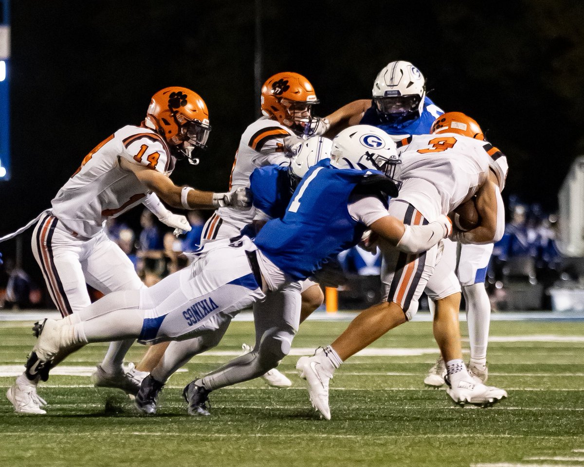 ❗️Weeks 1-4 Highlights ❗️
Big Win Friday 
Added to my defensive stats aswell as a rushing TD 

Link to film 👇
hudl.com/v/2Ski2K

<a href="/JoeNinni/">Joe Ninni</a> <a href="/CoachGrady27/">Coach Grady</a> <a href="/Wolfpak981/">Tim Wolf</a> <a href="/Col_Dad2/">Colin McCaffrey</a> <a href="/GenevaVikingsFB/">Viking Football</a>