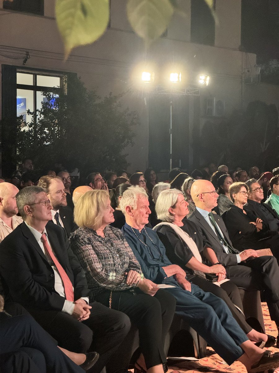 aflhr's tweet photo. What a night!
On Sept 26, 2025, @AFLahore &amp; Annemarie Schimmel Haus celebrated the #EuropeanDayOfLanguages with a Classical Concert 🎶🤍
Under the patronage of the French &amp; German Embassies in Islamabad, our garden turned into a concert hall of pure enchantment ✨ https://t.co/SqzUvXBWpX