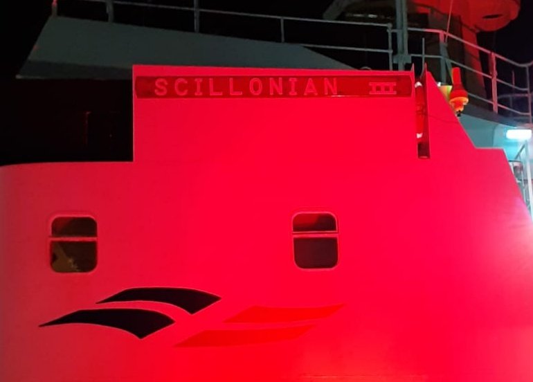 RemembeRoutes's tweet photo. Good morning, James @ChurchfieldJE and the @IOSTravel team.
We look forward to carrying remembrance with the IOS Travel team once again, since keeping Remembrance afloat through the pandemic and beyond.
#PoppiesToPaddington6 #LitUpRed https://t.co/Dsq9LmAyrf